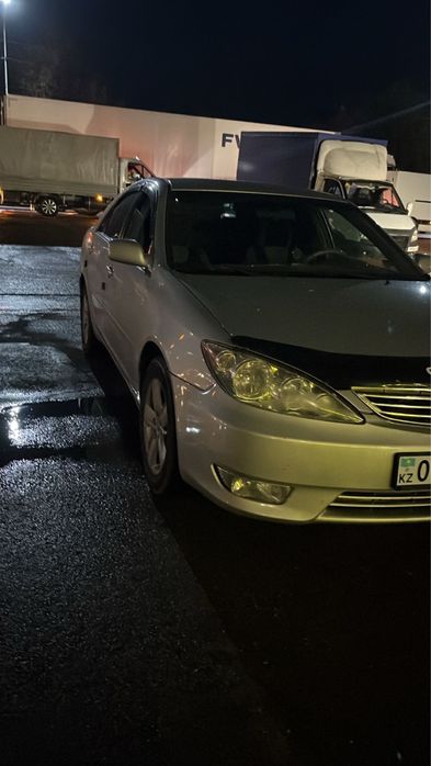 Toyota camry,срочно продам