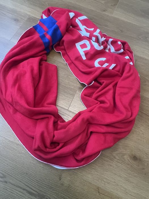 Шарф красный, длинный