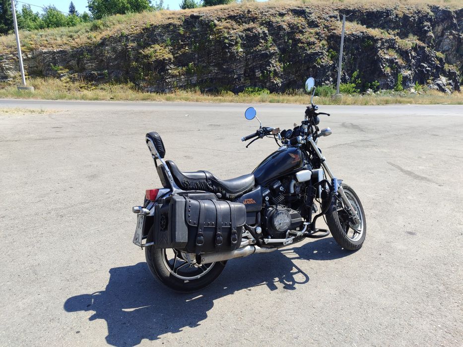 Продам мотоцикл honda magna 750