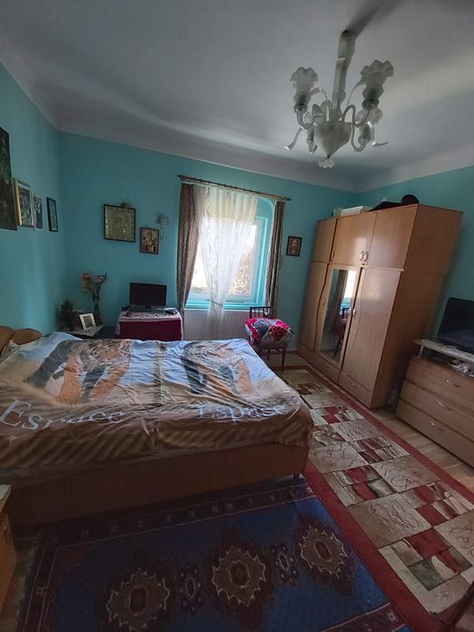 Vând casă Bușteni sau schimb cu apartament în  Busteni