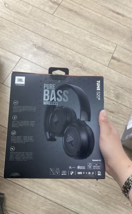 Наушники jbl 520