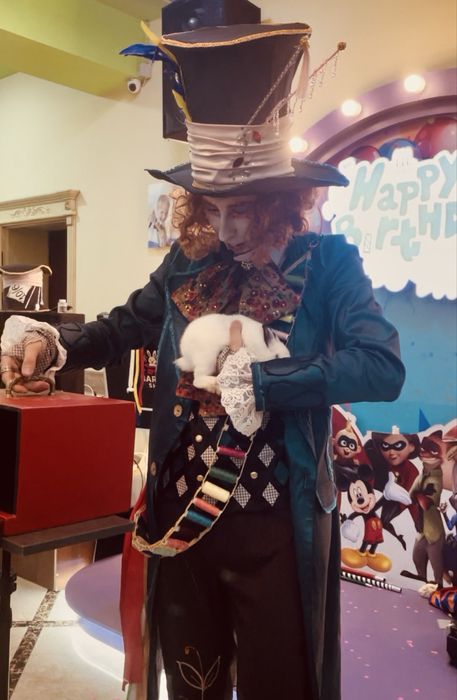 Фокусник «Безумный шляпник» на ваш праздник