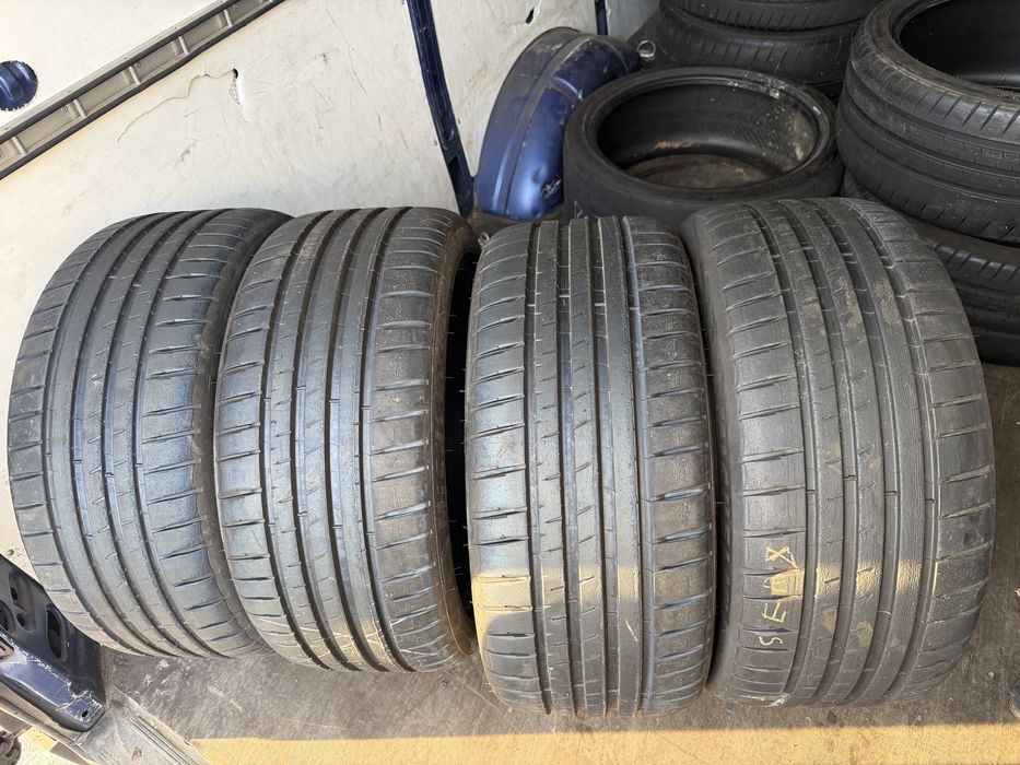 4 броя Michelin Pilot Sport 4S  235/40/19