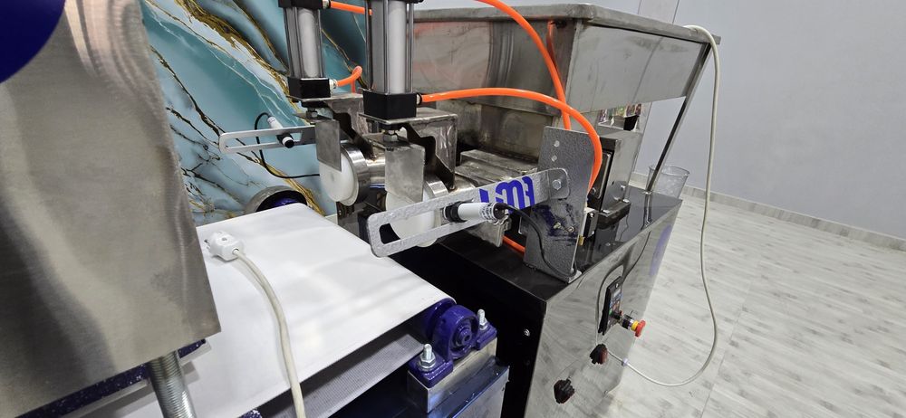 Qurt ishlab chiqarish uchun uskuna sotiladi yangi