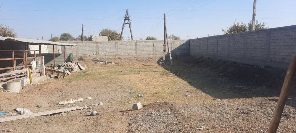 ТЕЗДА ! Йер нархида, 10 сотокли ховли сотилади! Пул зарур учун.