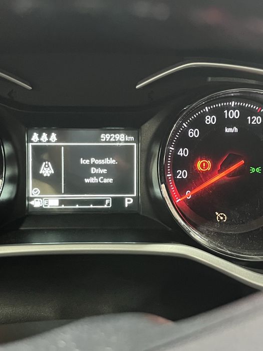 Chevrolet Onix Turbo 2023 автомат