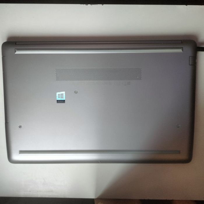 Laptop HP 255 G7