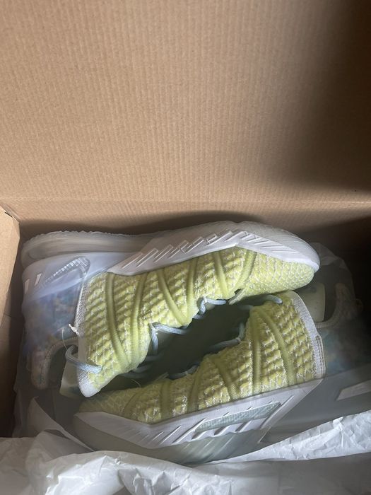 Колекция маратонки