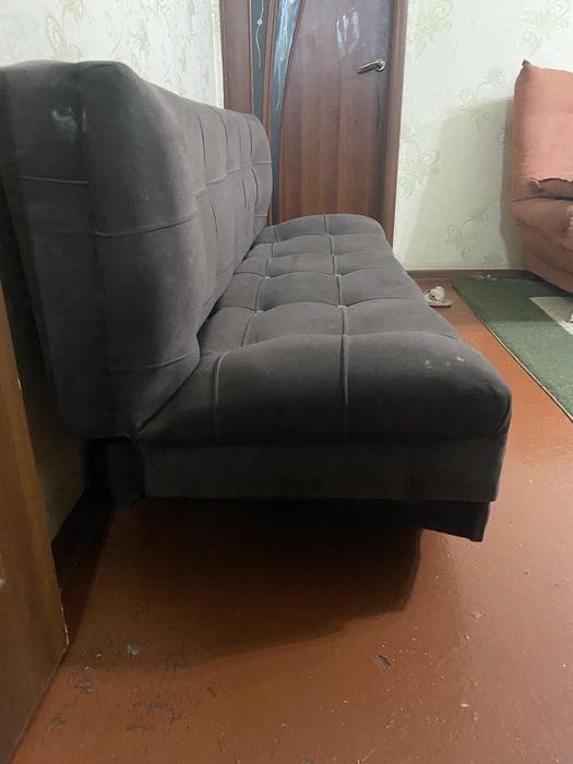 диван б/у, в хорошем состоянии