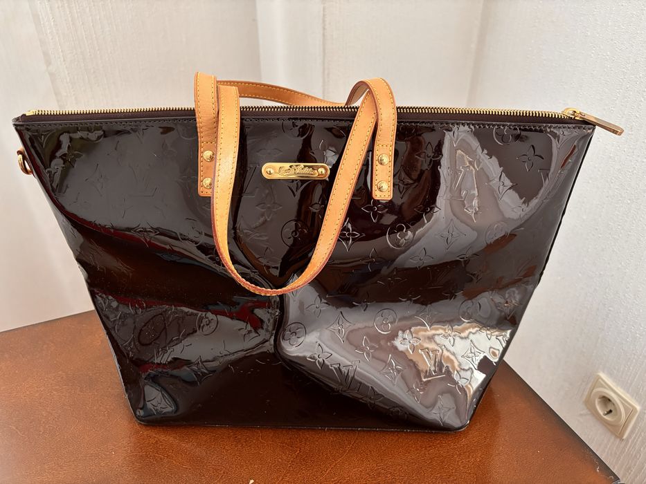 Продам сумку оригинал LV