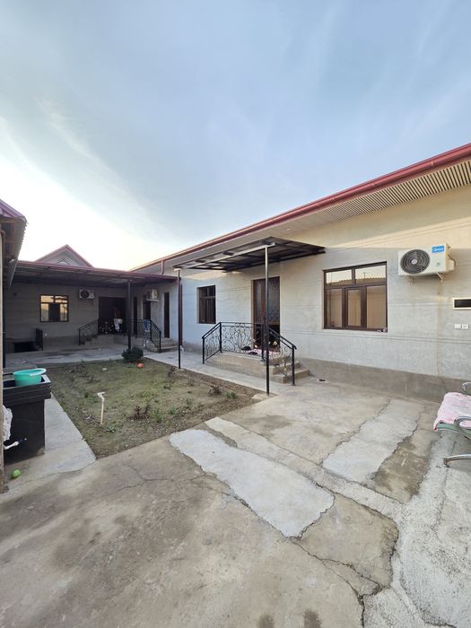 Ховли сотилади 2,5 сотих 4 хона