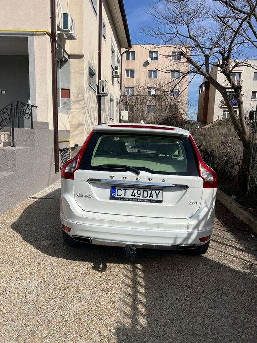Vând Volvo Xc60 2015