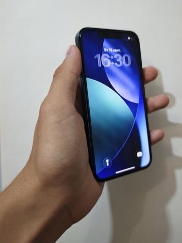 Iphone 13 mini.