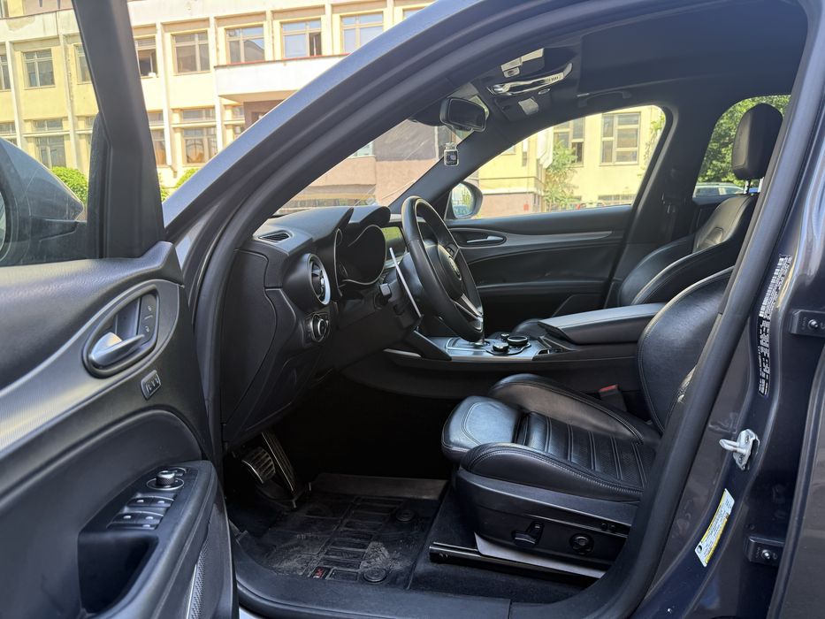 Alfa Romeo Stelvio Q4 TI Sport | 2.0 Turbo | 280 CP | 4x4 | Automat