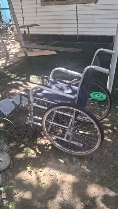 Коляска для инвалидов