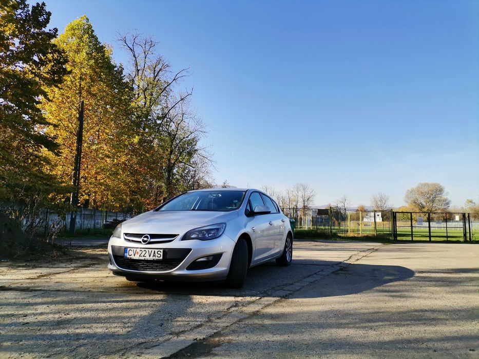 Opel Astra J Hatchback 1.7 CDTI