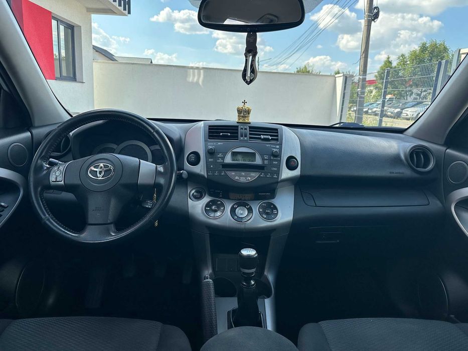 Toyota RAV-4 2,2 d4d 4x4 2007 accept variante !
