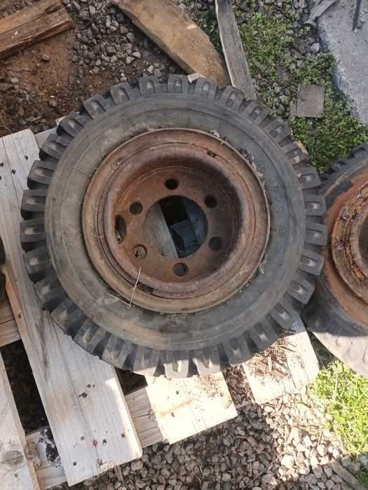 Гуми и джанти за мотокари