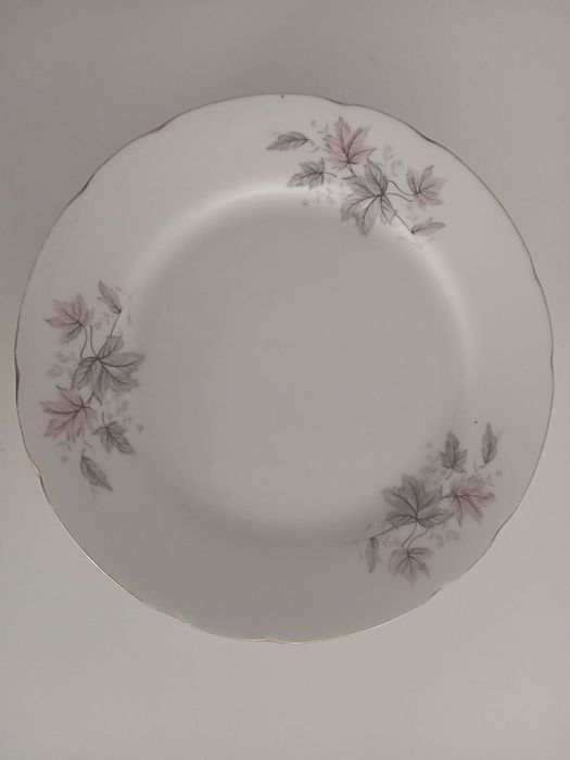 Японские и др тарелки в хорошем и есть в новом состоянии, также блюда!