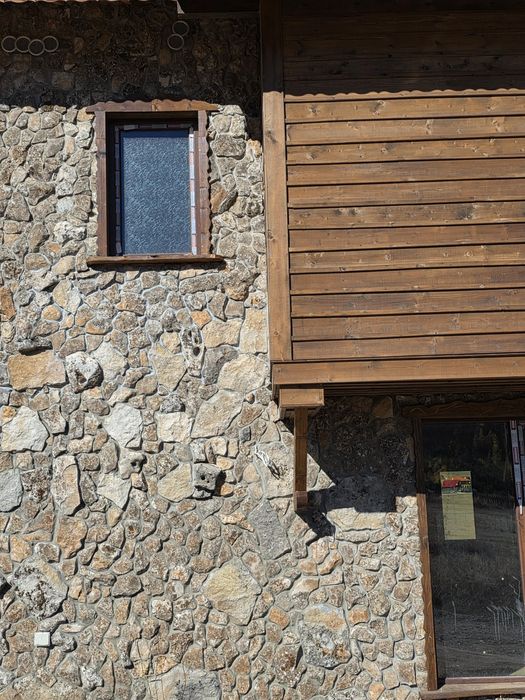 Продавам къща в УПИ на брега на язовир Батак