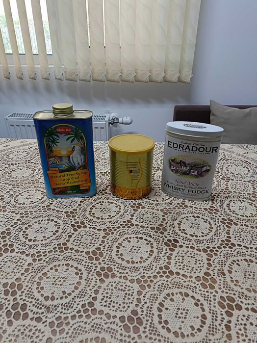 Предлагам метални кутии за колекция!