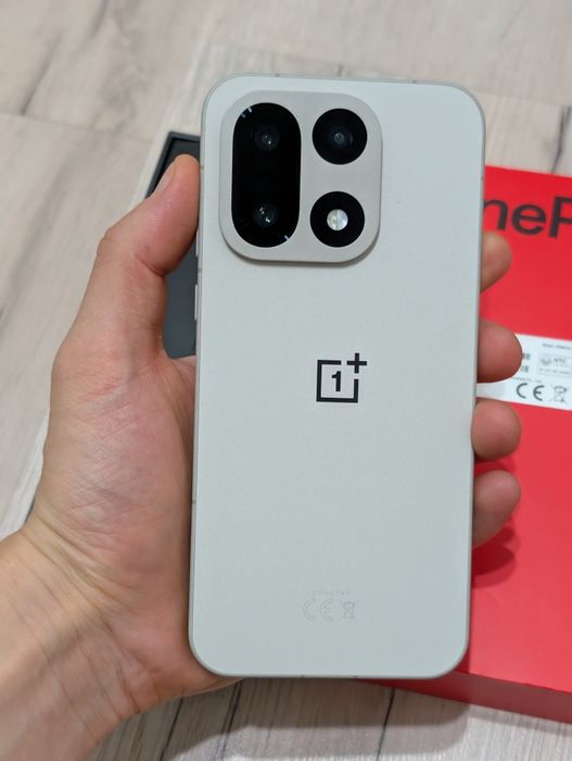 One Plus 15 512 gb Ram 16 5G глобал