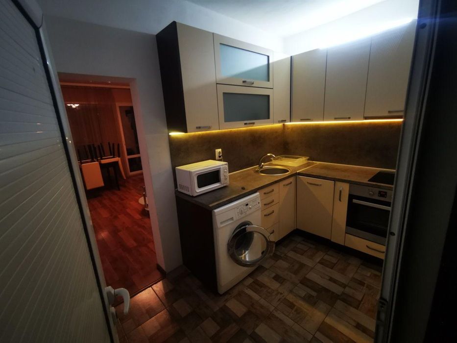 Дава се под наем Тристаен апартамент в Бургас, Зорница - 67 кв.м за 459 € - Снимка #4