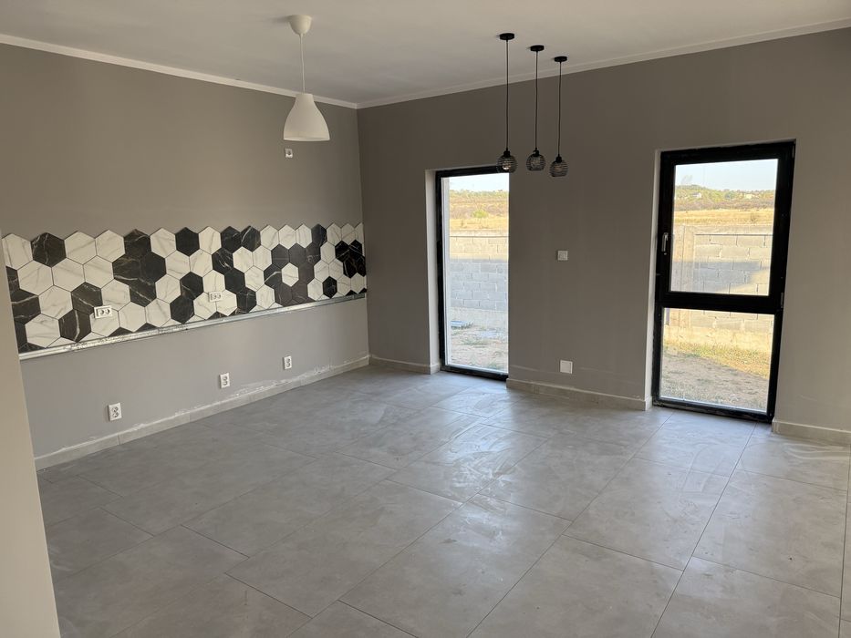 Casa zona Ford , Ionumi , Selgros cu gaz ,curent ,apa si canalizare