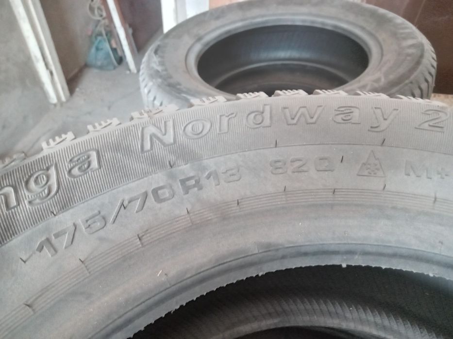 Пара шин на 13 шипы