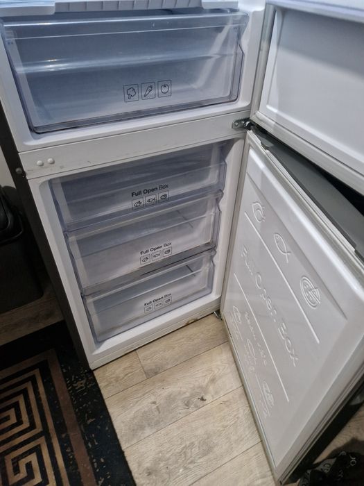 Продам холодильник