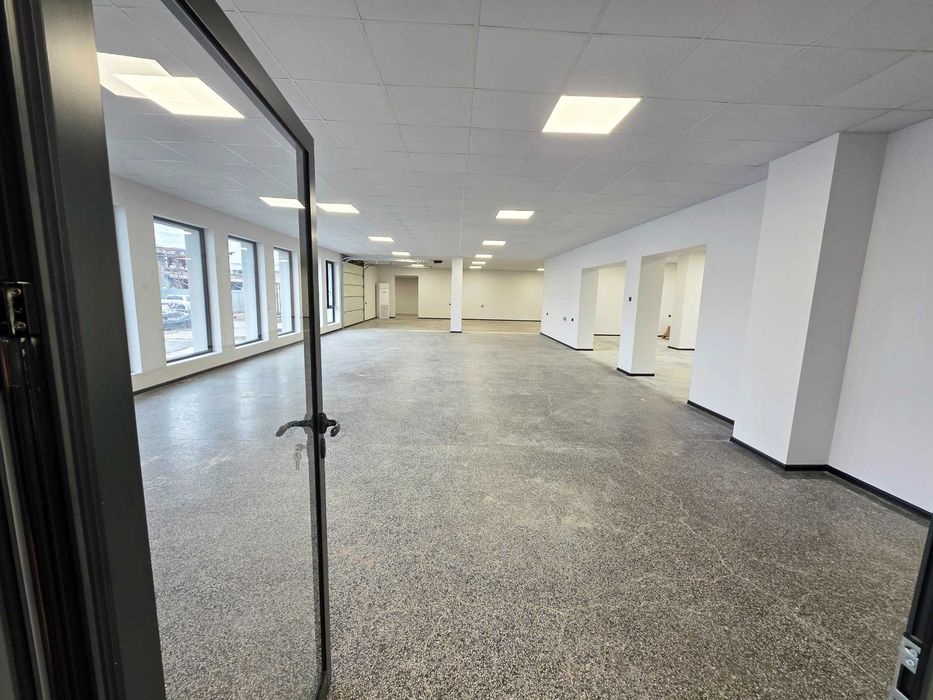 Продавам Производствена сграда в парцел два декара от Собственик