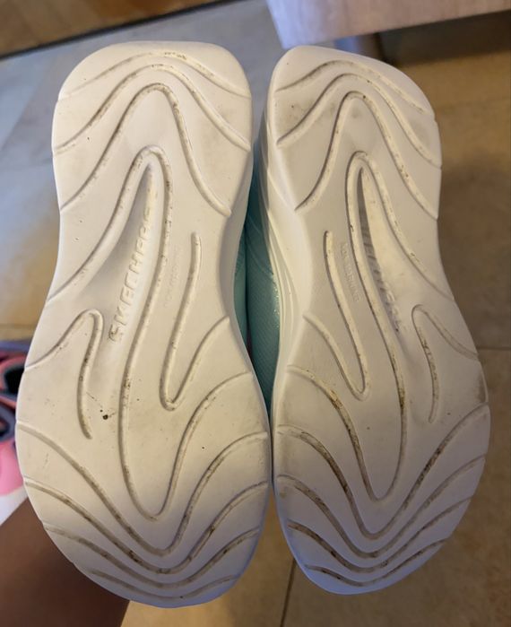 Incaltaminte Skechers in stare foarte buna