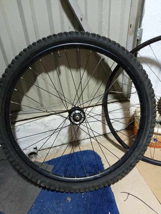 Vând piese bicicleta