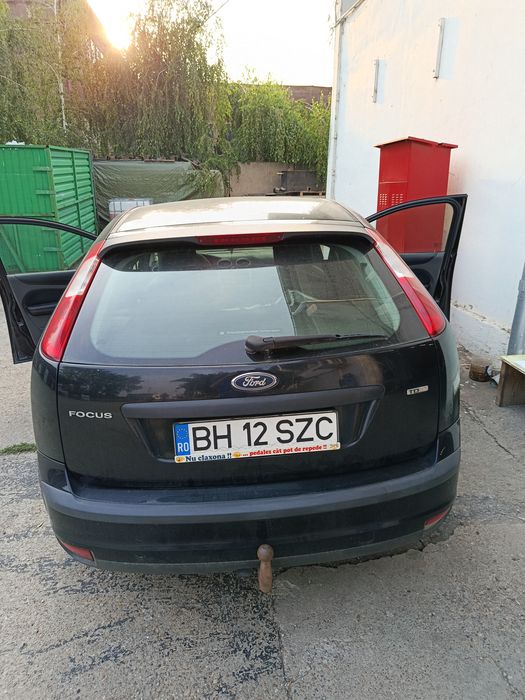 Vând Ford focus 2