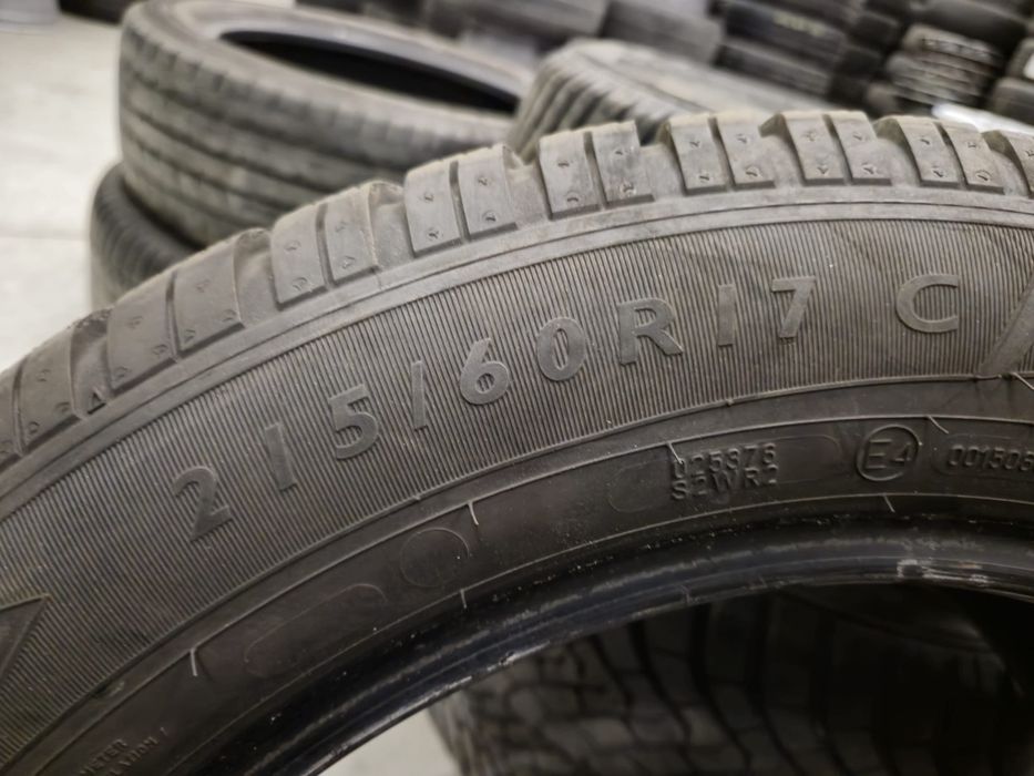 4 anvelope iarna Dunlop 215 60 17 C stare foarte buna