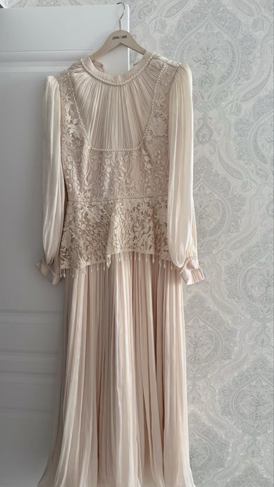 Платье вечернее