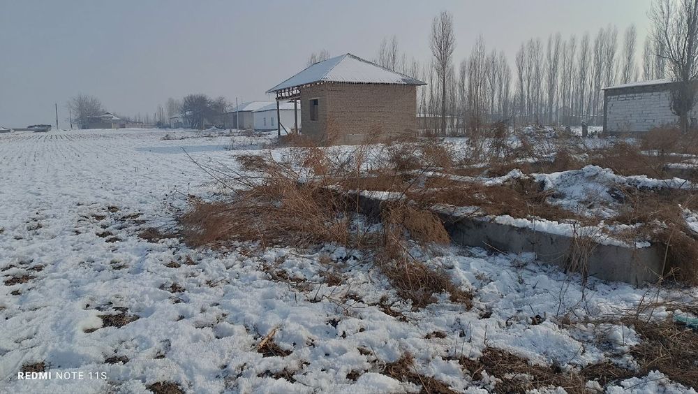 Yer uchaska sotiladi srochna