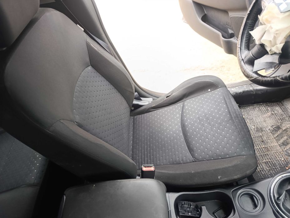 Mitsubishi ASX 1,6I / Митсубиши АСХ - на части