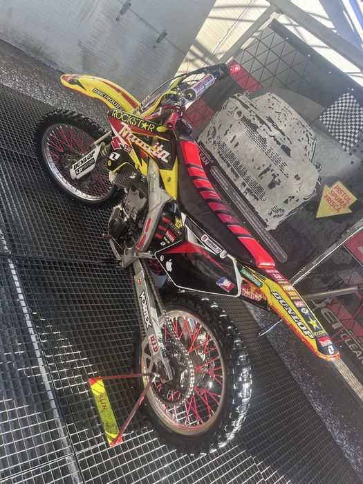 Suzuki RMZ 250 4 timpi