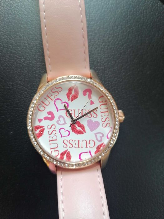 Дамски часовник Guess
