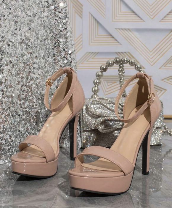 Sandale cu toc pentru ocazie