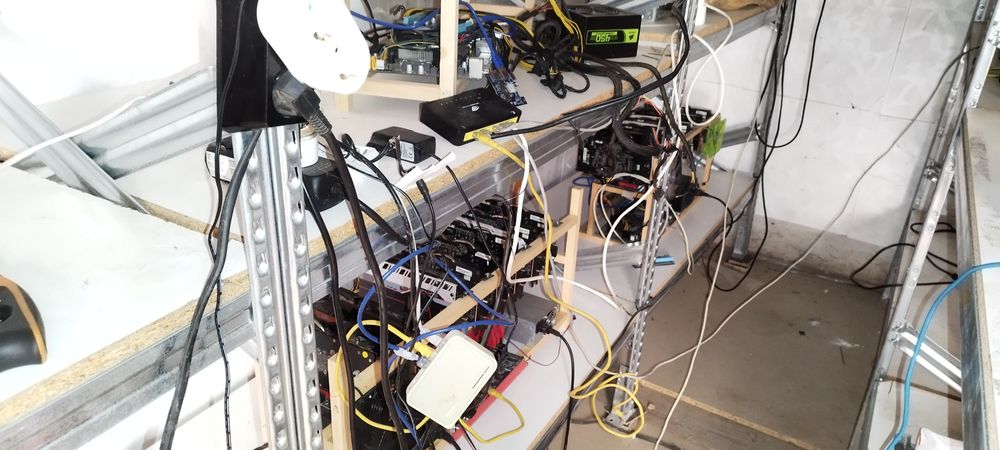 Продавам mining ферма