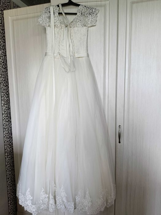 Продаётся свадебное платье.