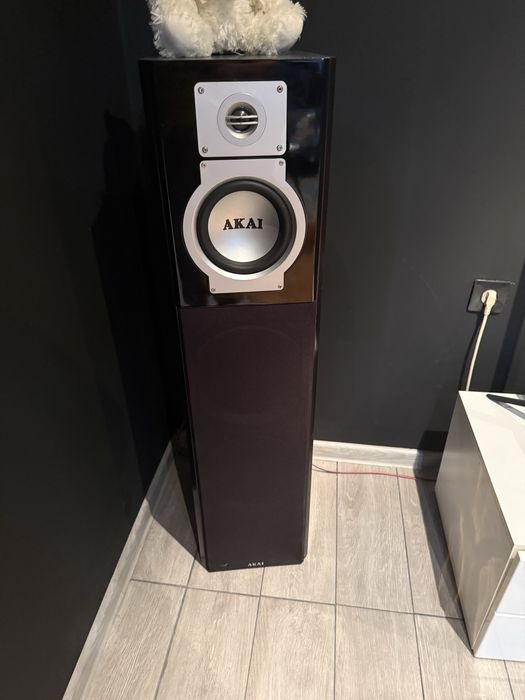 Sistem 5.1 Akai cu statie Sony