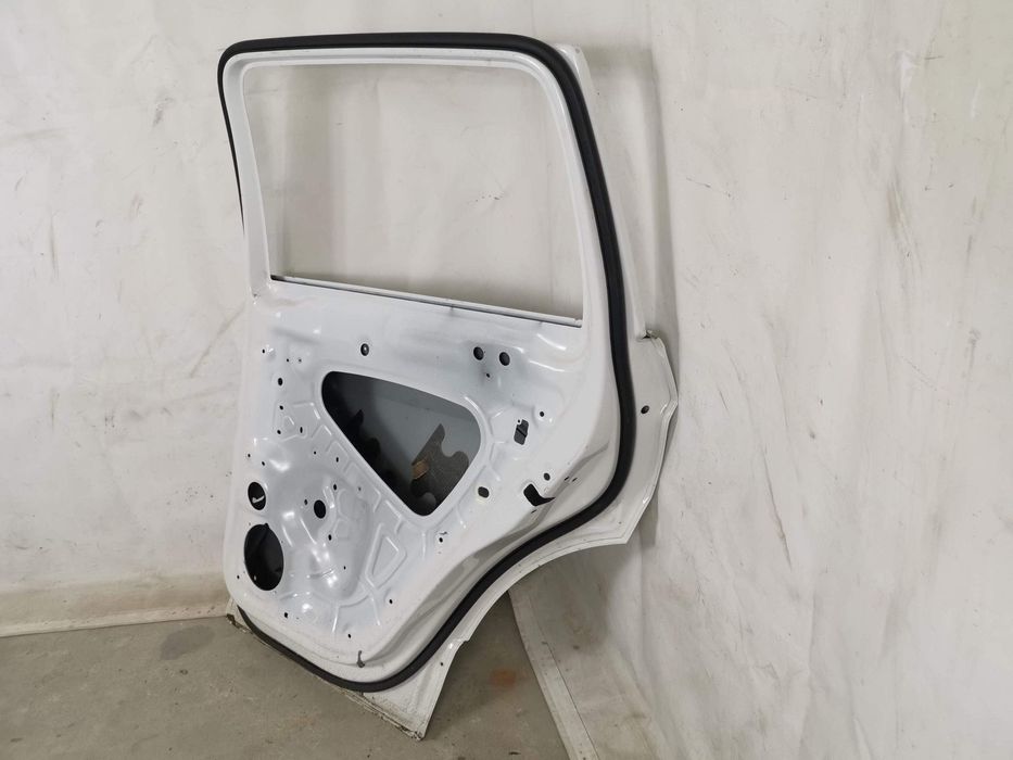 Дясна задна врата / Volkswagen VW Tiguan 2 AD1 [ - ] Оригинална, в доб