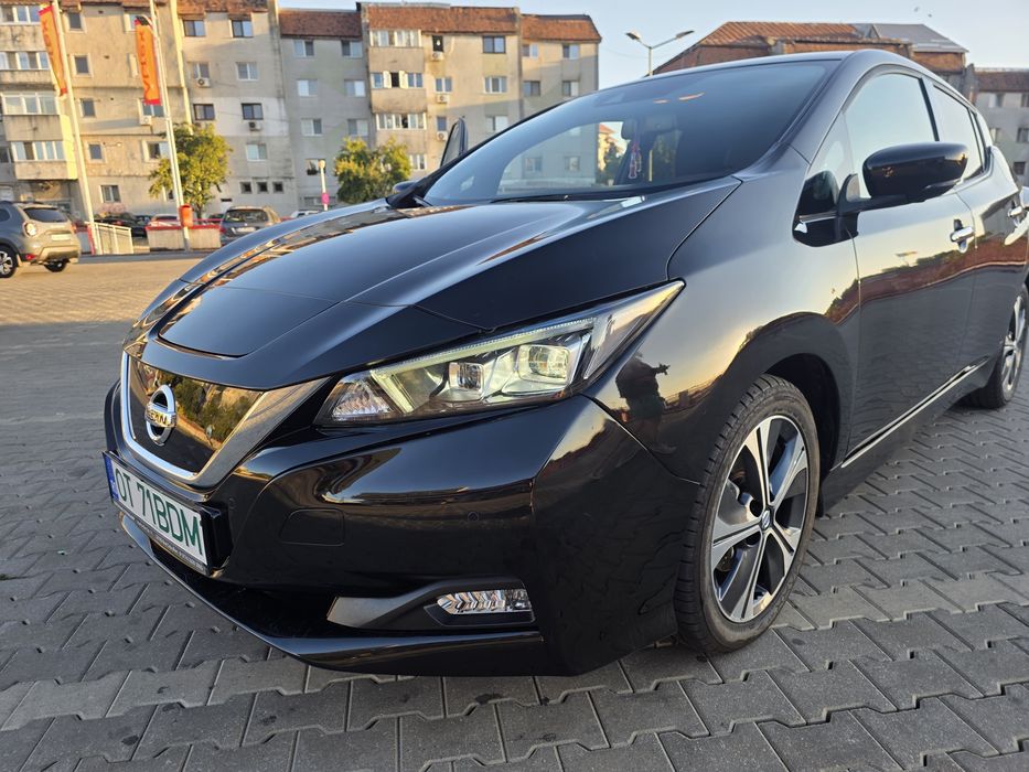 Nissan Leaf ZE1 40 kWh • 150 CP • 114.843 km • Cameră 360° • 2 chei