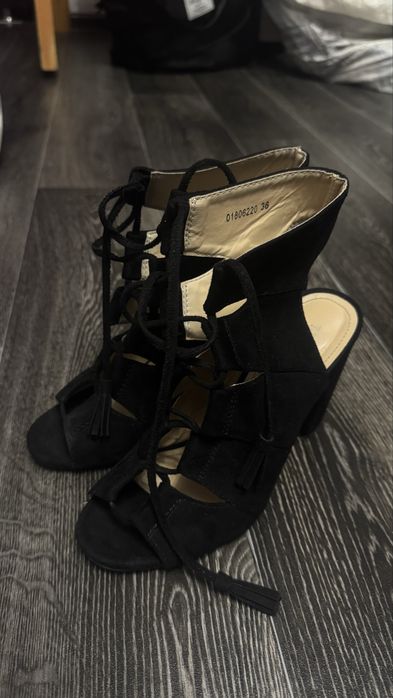 Туфли 36,37 в хорошем