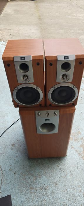 Vand subwoofer activ JBL SUB178