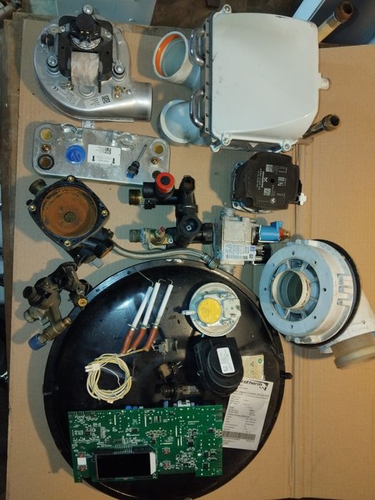 Jaguar Condens 24-A piese drona