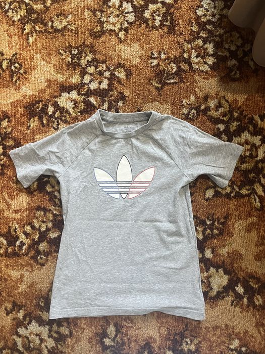 Продавам детски тениски